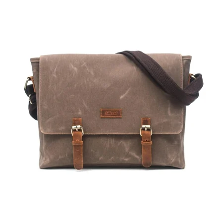 Design 03 Kanvas - Deri 15.6 Inch  Unisex Postacı Laptop Çantası