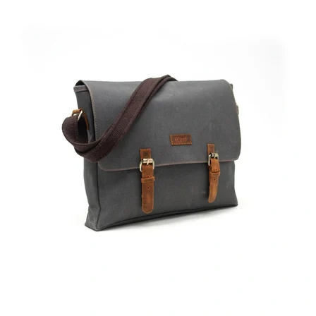 Design 03 Kanvas - Deri 15.6 Inch  Unisex Postacı Laptop Çantası