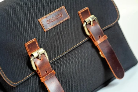 Design 01 Kanvas - Deri Unisex Postacı Çanta