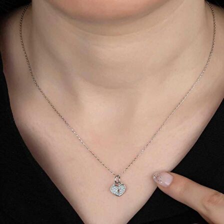 Swarovski Taşlı Gümüş Kalp Kiliti Kadın Kolye