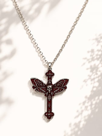 Kırmızı Kelebek Detaylı Gotik Haç Kolye – Unisex Vintage Stil Zincir Kolye