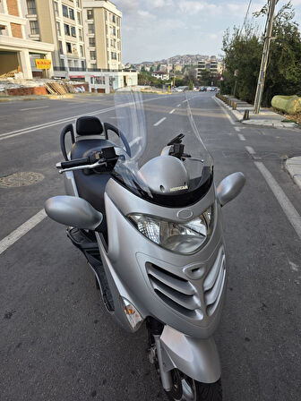 MOTOCAM Kymco Grand Dink Siperlik Ön Cam 2002-2008 Model 47cm Şeffaf Renkli 4mm