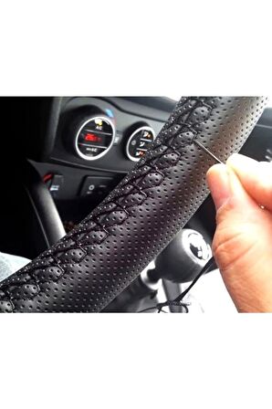 Universal Dikmeli Delikli Deri Direksiyon Kılıfı Noktalı Desen Siyah Ipli (38cm×10.5cm)