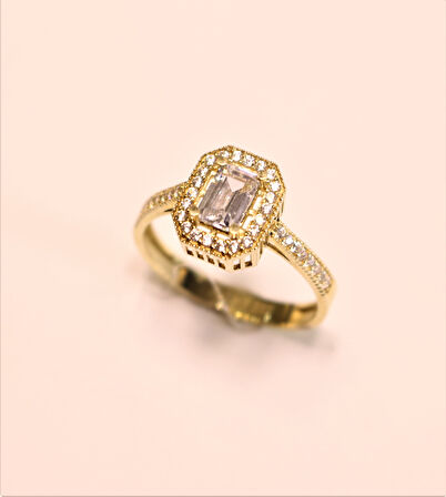 Altın Baget Taşlı Yüzük