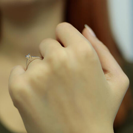 Pırlanta Tek Taş Yüzük