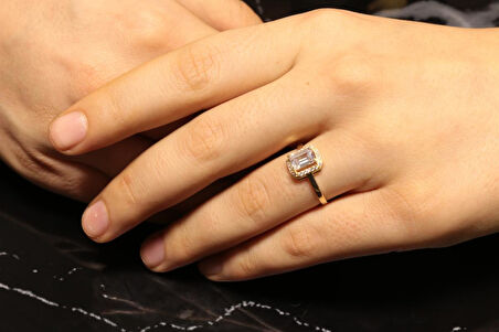 Baget Taşlı Yüzük