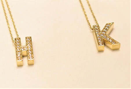 Taşlı 3 Boyutlu K Harfi ve Zinciri