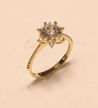 Altın Tek Taş Yüzük