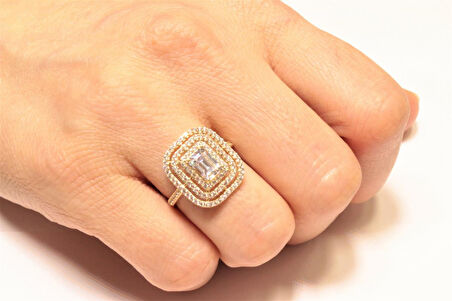 Altın Baget Taşlı Yüzük