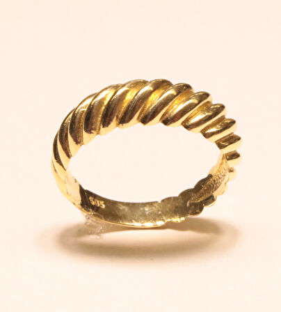 Altın Taşsız Yüzük