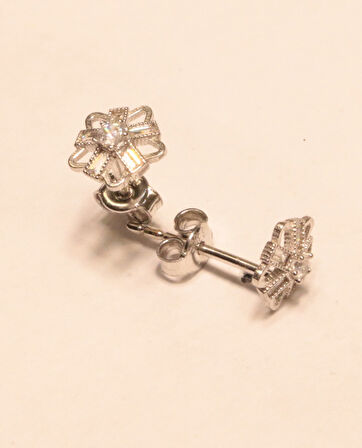 Beyaz Altın Yıldız Küpe