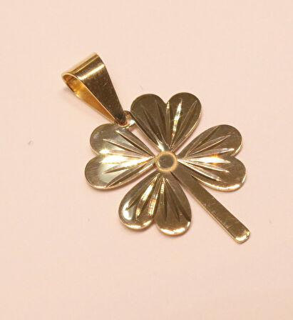 Altın Yonca  Kadın Kolye Ucu