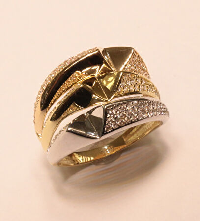 Altın Taşlı Kaburga Yüzük