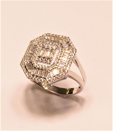 Altın Baget Taşlı Yüzük