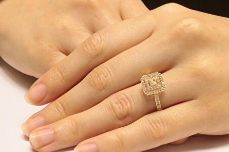 Altın Baget Taşlı Yüzük