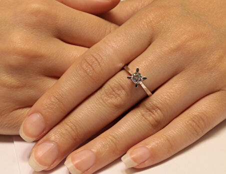  14 Ayar Beyaz Altın Tek Taş Yüzük 24109