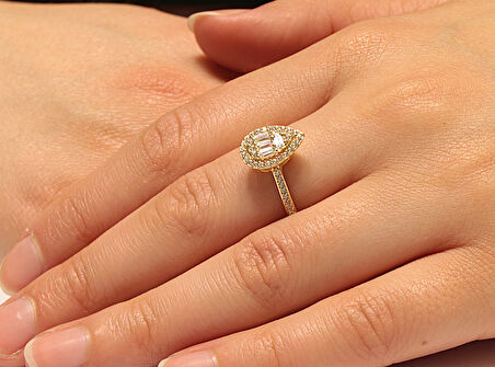  14 Ayar Altın Baget Taşlı Yüzük 242002