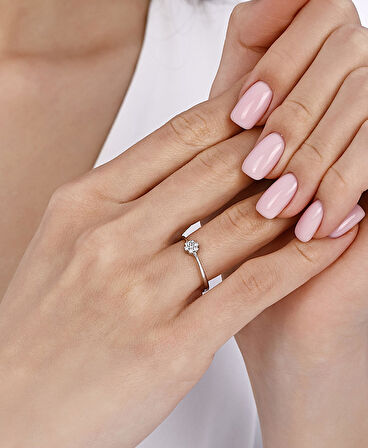  Altın Coronet Taşlı Yüzük