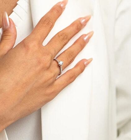 Beyaz Altın Tektaş Yüzük 34127