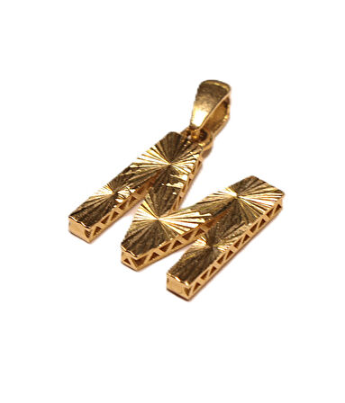  Altın 3 Boyutlu M Harfi