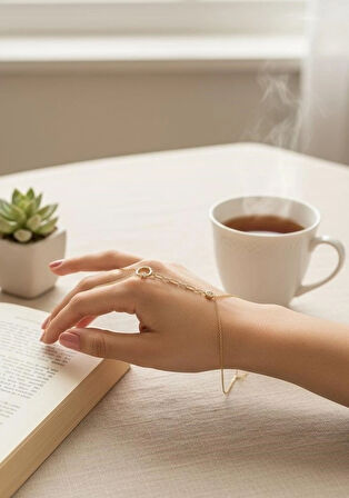 14 Ayar Altın Ay Yıldız Model Şahmeran