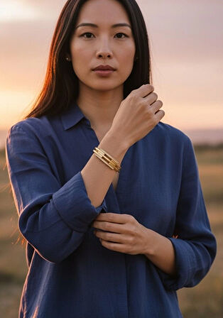 Altın Taşlı Kaburga Kelepçe Bilezik