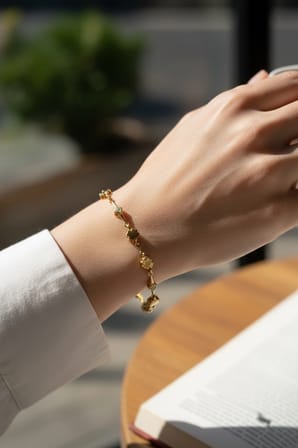 14 Ayar Altın Yonca Model Bileklik-Zarafetin ve Şansın Işıltısı