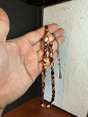 SEVGİLİYE ÖZEL HEDİYE SIKMA KEHRİBAR TESBİH KAHVERENGİ/KREM KAPSÜL KESİM H-1259.