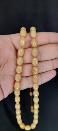 SEVGİLİYE ÖZEL HEDİYE SIKMA KEHRİBAR TESBİH KREM RENK KAPSÜL KESİM H-1382.