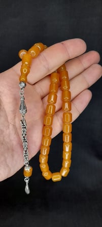 SEVGİLİYE ÖZEL HEDİYE ÇUBUK KEHRİBAR TESBİH SARI RENK KAPSÜL KESİM H-1440.