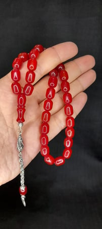 SEVGİLİYE ÖZEL HEDİYE ÇUBUK KEHRİBAR TESBİH KIRMIZI RENK KAPSÜL KESİM H-1441.