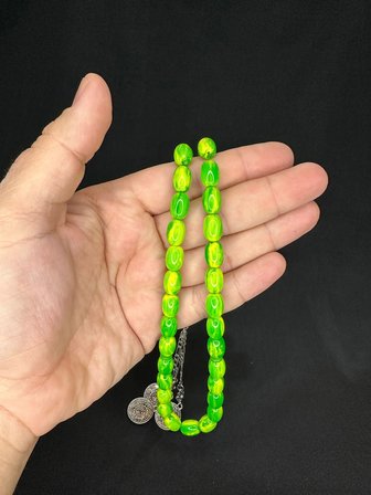 SEVGİLİYE ÖZEL HEDİYETOZ KEHRİBAR TESBİH YEŞİL RENKLİ KAPSÜL KESİM 11,5MMX8,5MM H-1579.