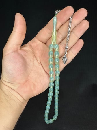 SEVGİLİYE ÖZEL HEDİYE TOZ KEHRİBAR TESBİH MAVİ/YEŞİL RENKLİ KAPSÜL KESİM 12MMX8MM H-1603.
