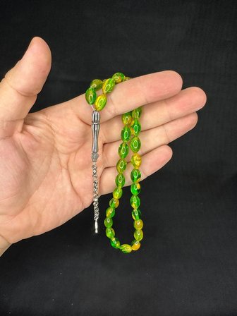 SEVGİLİYE ÖZEL HEDİYE TOZ KEHRİBAR TESBİH YEŞİL RENKLİ BEYZİ KESİM 11MMX7MM H-1669.