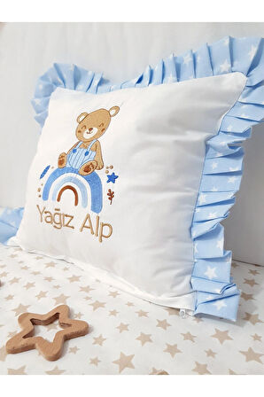 Nakışlı Kırlent Bebek İsimli 40x40 Cm İçi Dolgulu Fırfırlı Kırlent