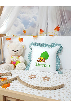 40x40 cm Nakışlı Bebek Kırlenti İsimli Fırfırlı Takı Yastığı İçi Dolgulu H17