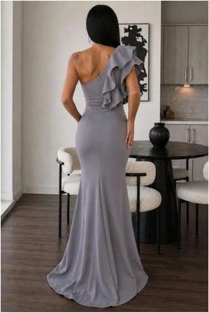 HOBİBAHÇEM Tek Elbise Omuz Volanlı Abiye Balık Kesim · Renk: Pudra · Beden: M HB006