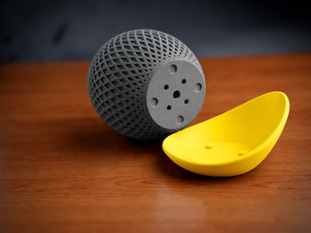 HOBİBAHÇEM 3D Baskı Küre Saksı - Kafes Dokulu İki Parçalı Dekoratif Saksı - Gri-Sarı HB006