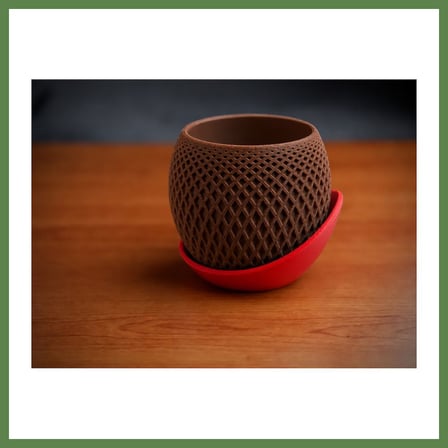 HOBİBAHÇEM 3D Baskı Küre Saksı - Kafes Dokulu İki Parçalı Dekoratif Saksı - Kahverengi-Kırmızı HB006