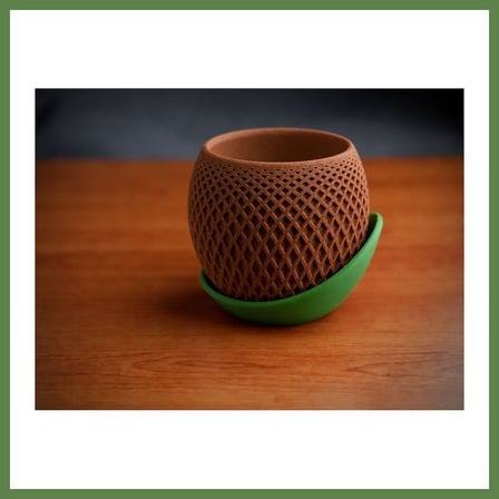 HOBİBAHÇEM 3D Baskı Küre Saksı - Kafes Dokulu İki Parçalı Dekoratif Saksı - Kahverengi-Yeşil HB006