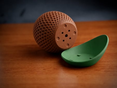 HOBİBAHÇEM 3D Baskı Küre Saksı - Kafes Dokulu İki Parçalı Dekoratif Saksı - Kahverengi-Yeşil HB006