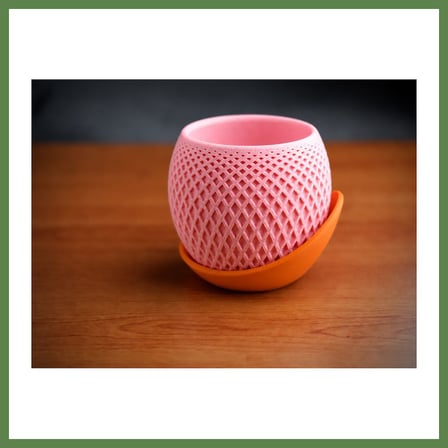 HOBİBAHÇEM 3D Baskı Küre Saksı - Kafes Dokulu İki Parçalı Dekoratif Saksı - Pembe-Turuncu HB006