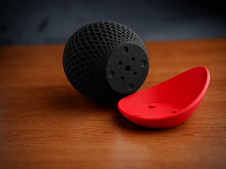 HOBİBAHÇEM 3D Baskı Küre Saksı - Kafes Dokulu İki Parçalı Dekoratif Saksı - Siyah-Kırmızı HB006
