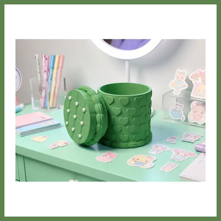 HOBİBAHÇEM 3D Baskı Kabartma Kalp Desenli Kapaklı Kalemlik - Masaüstü Organizer - Yeşil HB006
