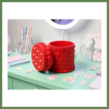 HOBİBAHÇEM 3D Baskı Kabartma Kalp Desenli Kapaklı Kalemlik - Masaüstü Organizer - Kırmızı HB006