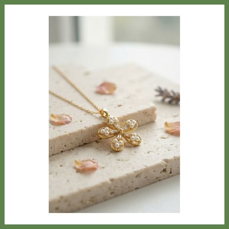 HOBİBAHÇEM 316L Çelik Zincir Gold Renk Çiçek Model Kadın Kolye HB006