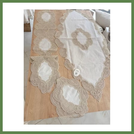 HOBİBAHÇEM Salon Takımı Bellisima Çeyizlik Kreme Kapi Runner Set 5 Parça Keten Ranır Masa Sehpa Konsol Örtüsü HB006