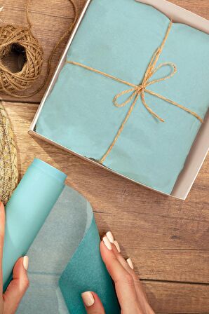 Hediye Paketleme Kağıdı:40 Adet Yüksek Kaliteli Yeşil Zemin Baskılı 17gr. Pelur Kağıtlarımızla Şık Hediyeler Hazırlayın 48*68CM