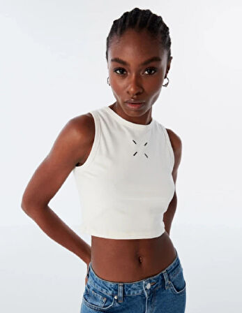 Kadın Nakışlı Dar Kesim Pamuklu BTK Crop Atlet - Beyaz/S