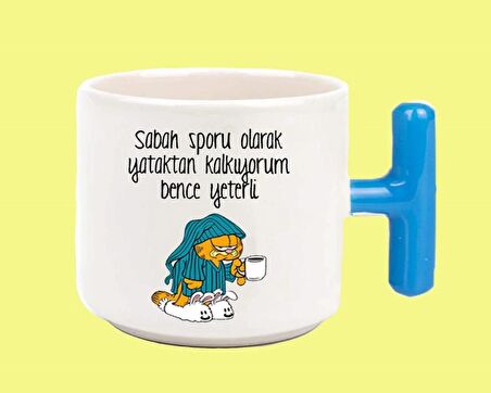 Sabah sporu olarak yataktan kalkıyorum espirili T kulplu kupa bardak